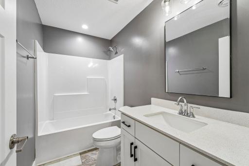 12580 Masters Lane, Lindstrom, MN 55045