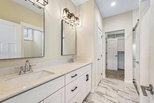 12580 Masters Lane, Lindstrom, MN 55045