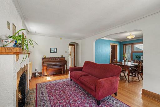 3855 Sheridan Avenue N, Minneapolis, MN 55412