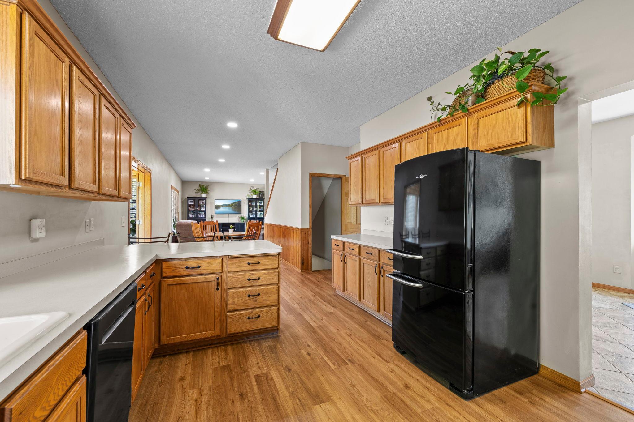 32-web-or-mls-2147 Ponds Ct-50.jpg