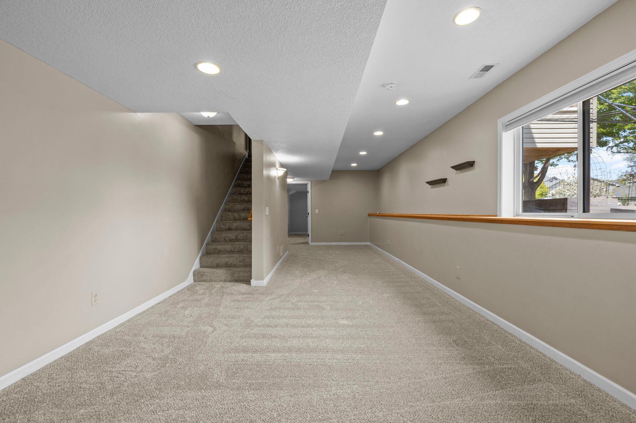 67-web-or-mls-2147 Ponds Ct-185.jpg