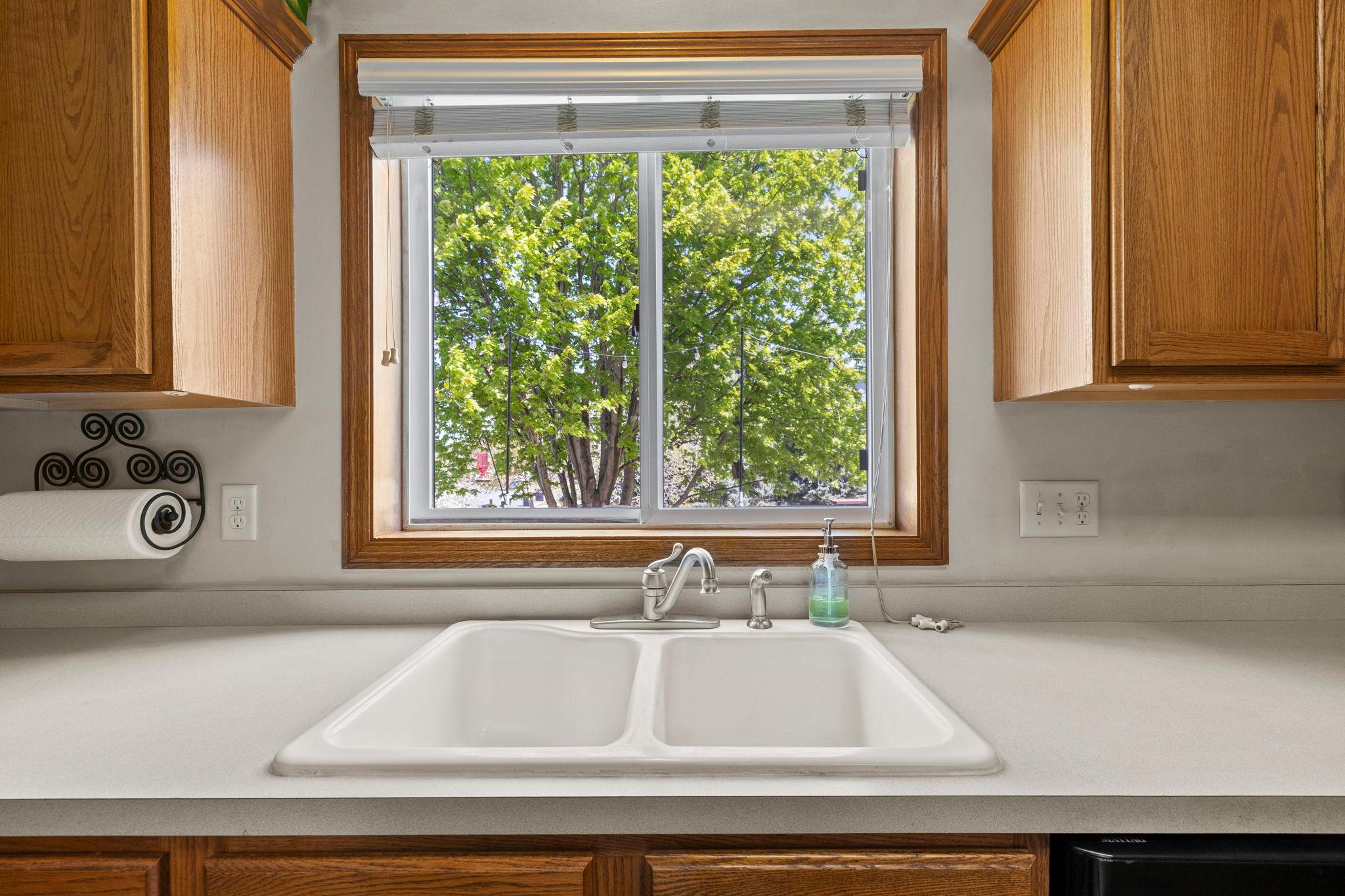 34-web-or-mls-2147 Ponds Ct-60.jpg