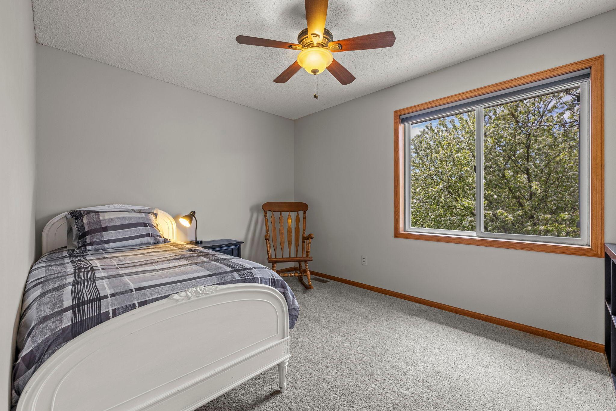 54-web-or-mls-2147 Ponds Ct-294.jpg