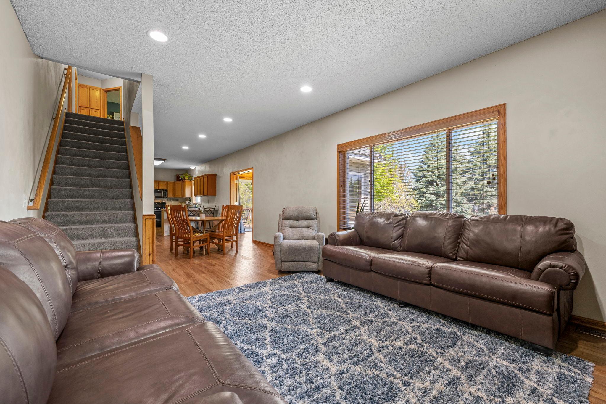 23-web-or-mls-2147 Ponds Ct-159.jpg