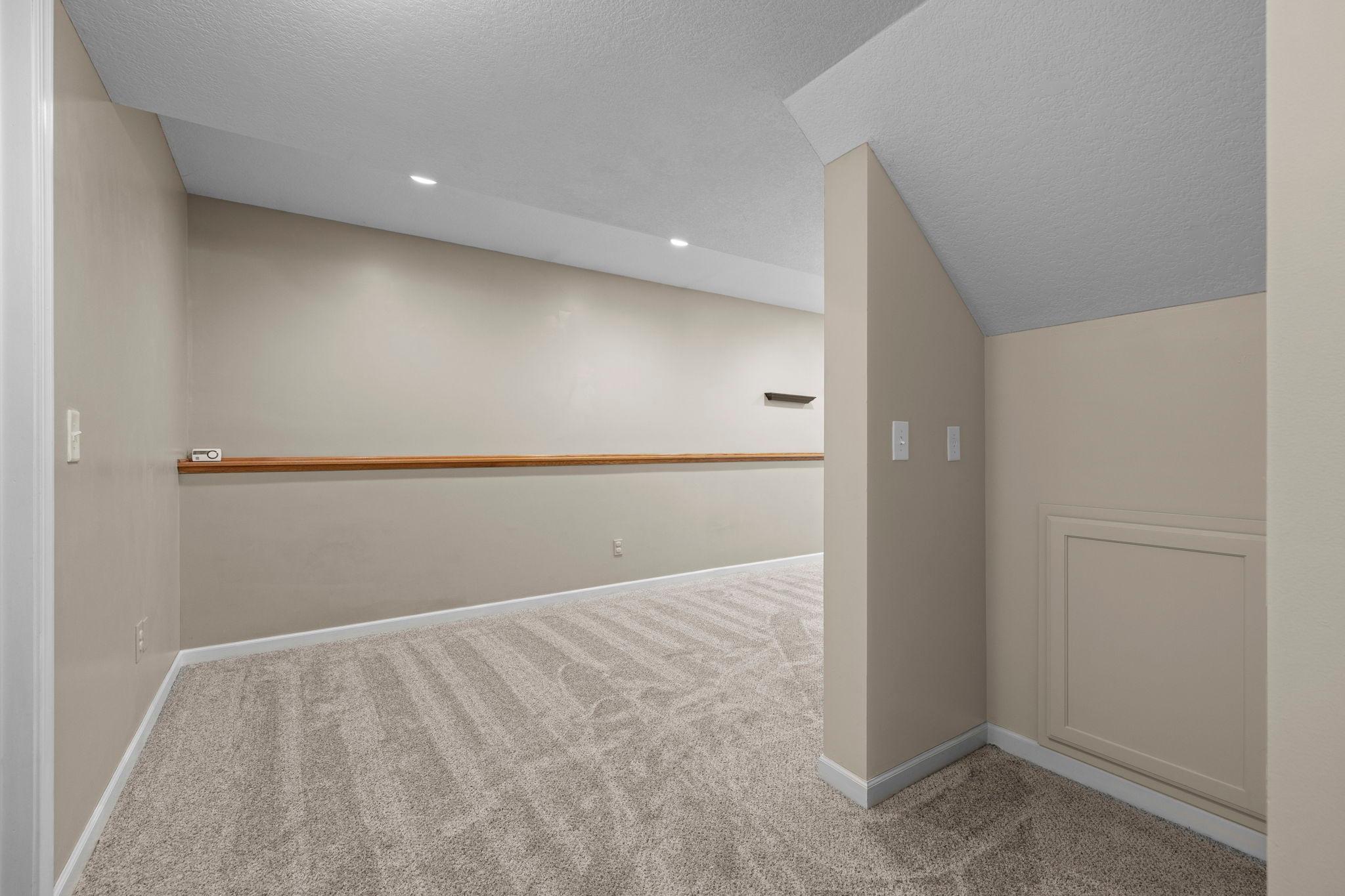 77-web-or-mls-2147 Ponds Ct-235.jpg