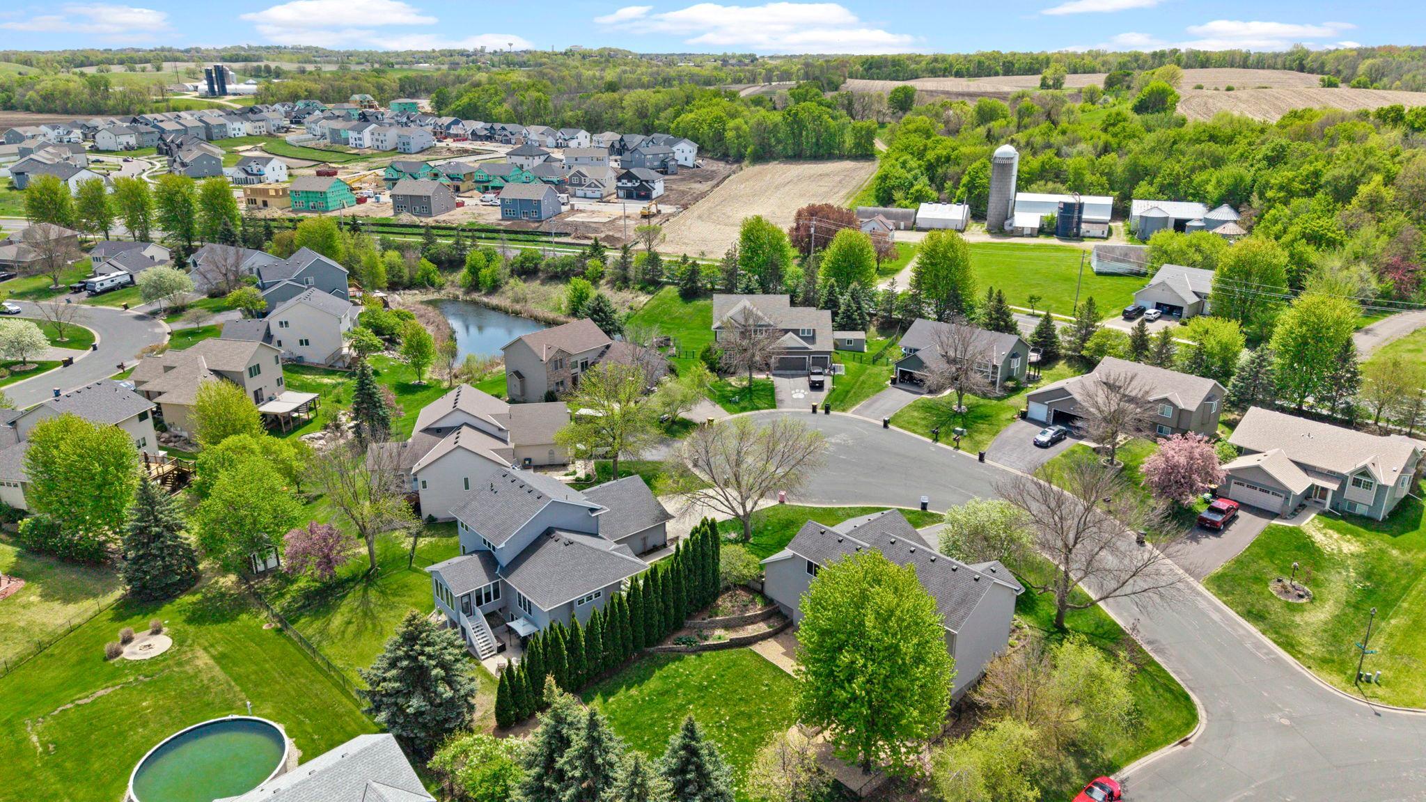 98-web-or-mls-2147 Ponds Ct-457.jpg