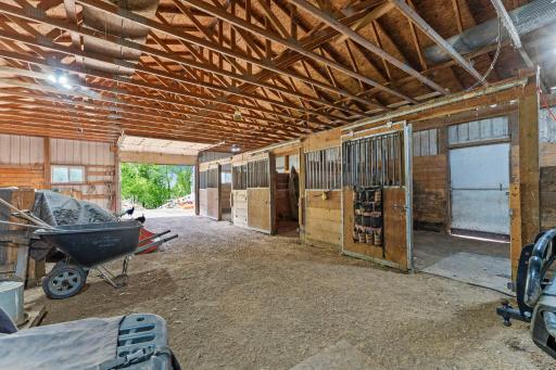 8665 Pioneer Trail, Loretto, MN 55357