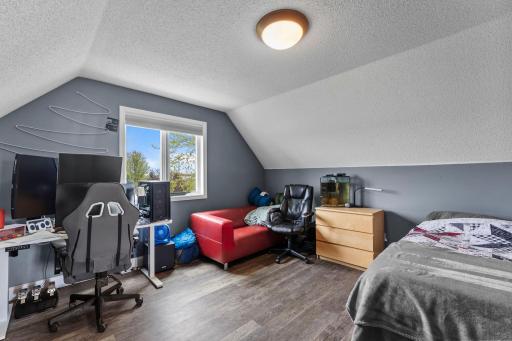 8665 Pioneer Trail, Loretto, MN 55357