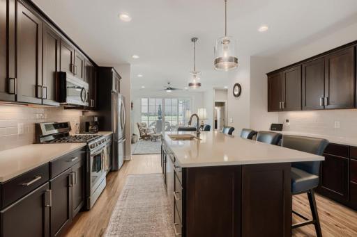 5224 217th Street West - MLS Sized - 010 - 10 Kitchen.jpg