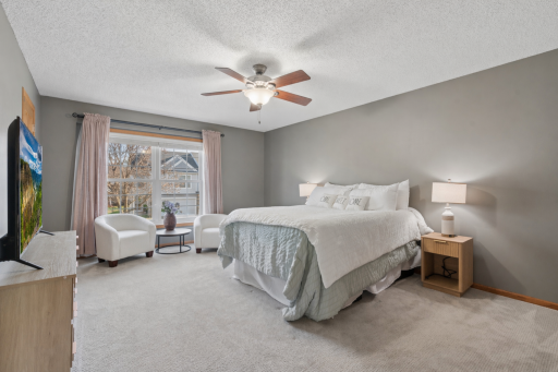 2121 Saint Johns Court, Saint Paul, MN 55129