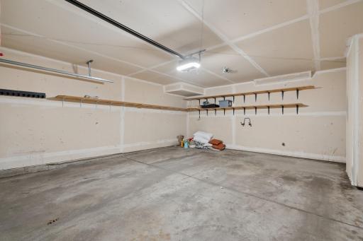 2121 Saint Johns Court, Saint Paul, MN 55129