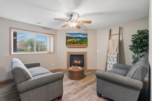 2121 Saint Johns Court, Saint Paul, MN 55129