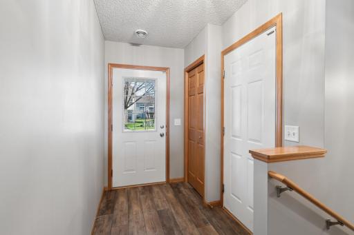 2121 Saint Johns Court, Saint Paul, MN 55129