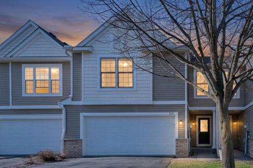 2121 Saint Johns Court, Saint Paul, MN 55129