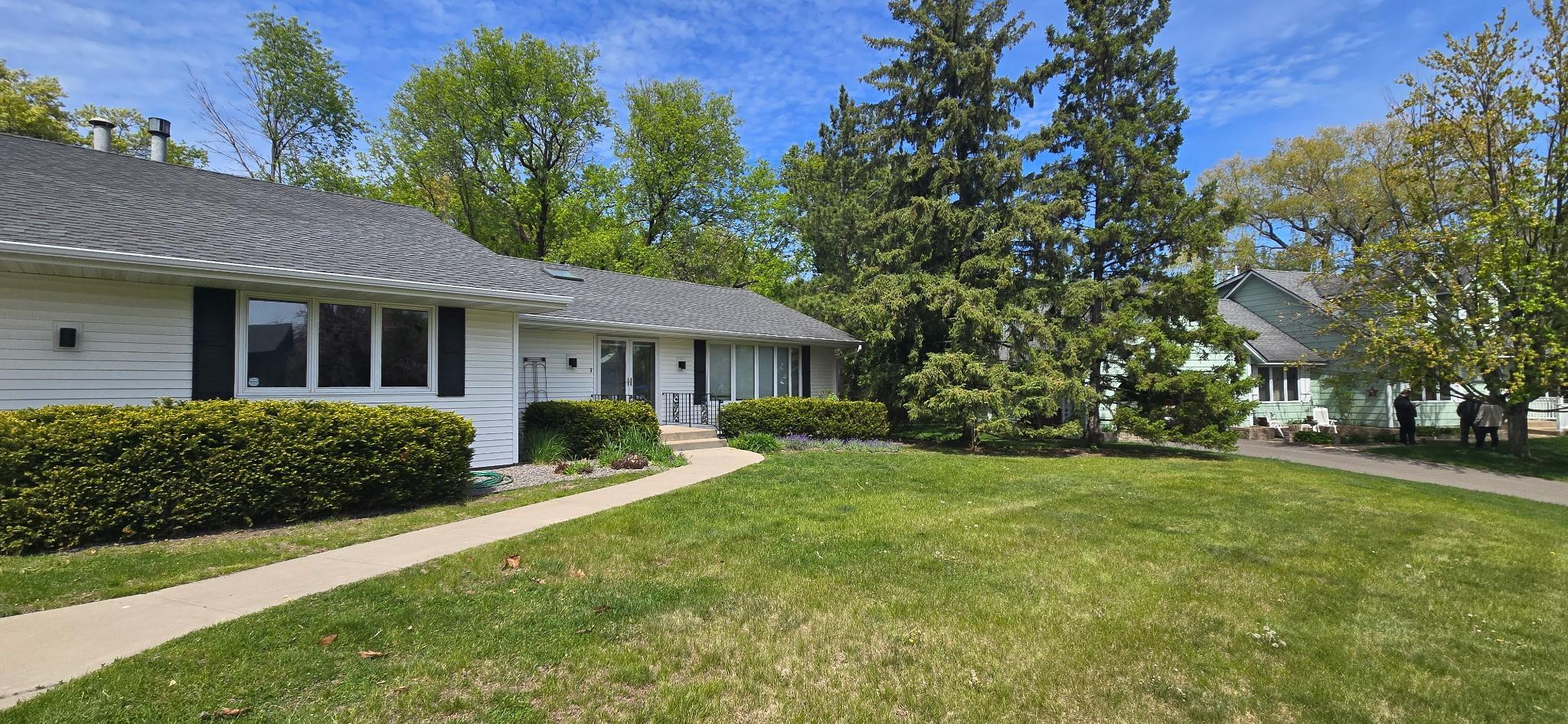 Professional Photos Coming 5/14! - 1948 Crown Pointe Dr Welcomes YOU!