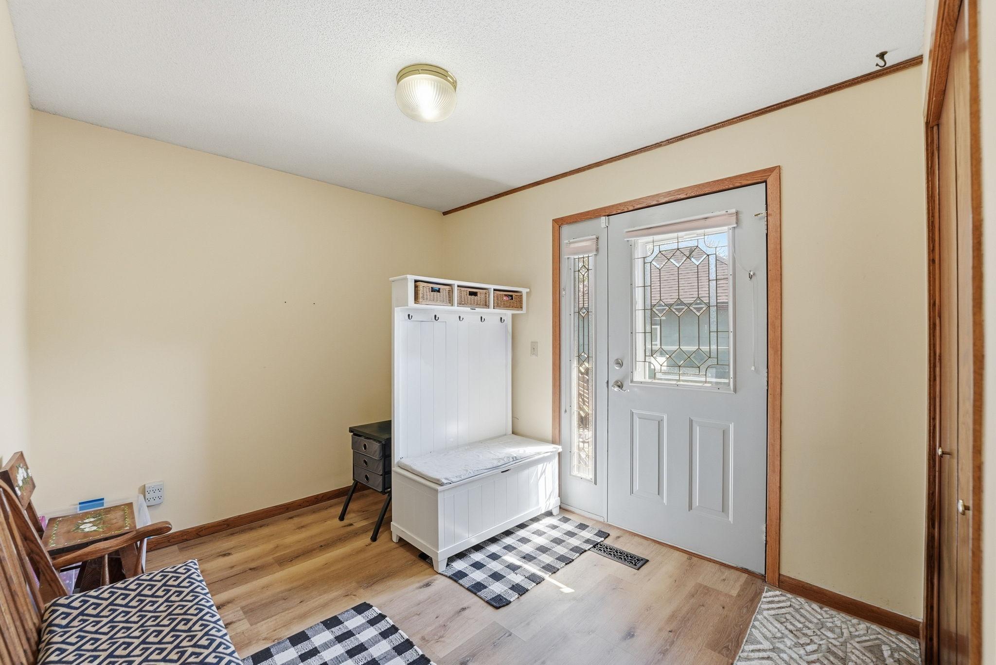 Side yard entry