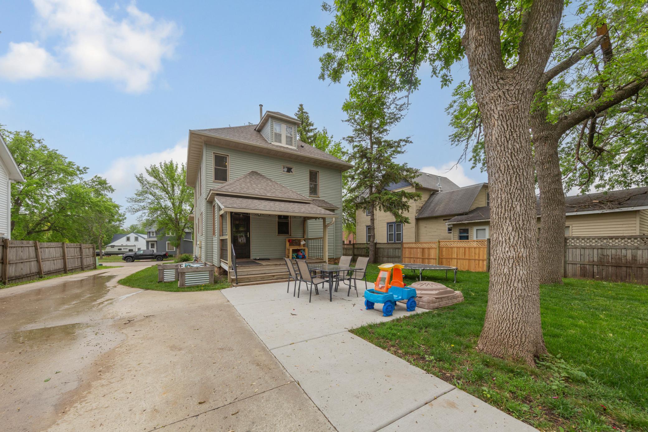 Back Patio and Sidewalk