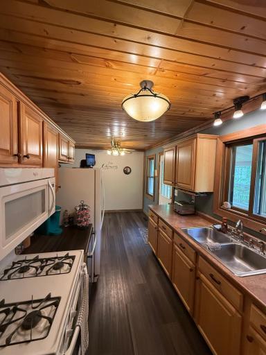 2554 Mission Road NE, Bemidji, MN 56601