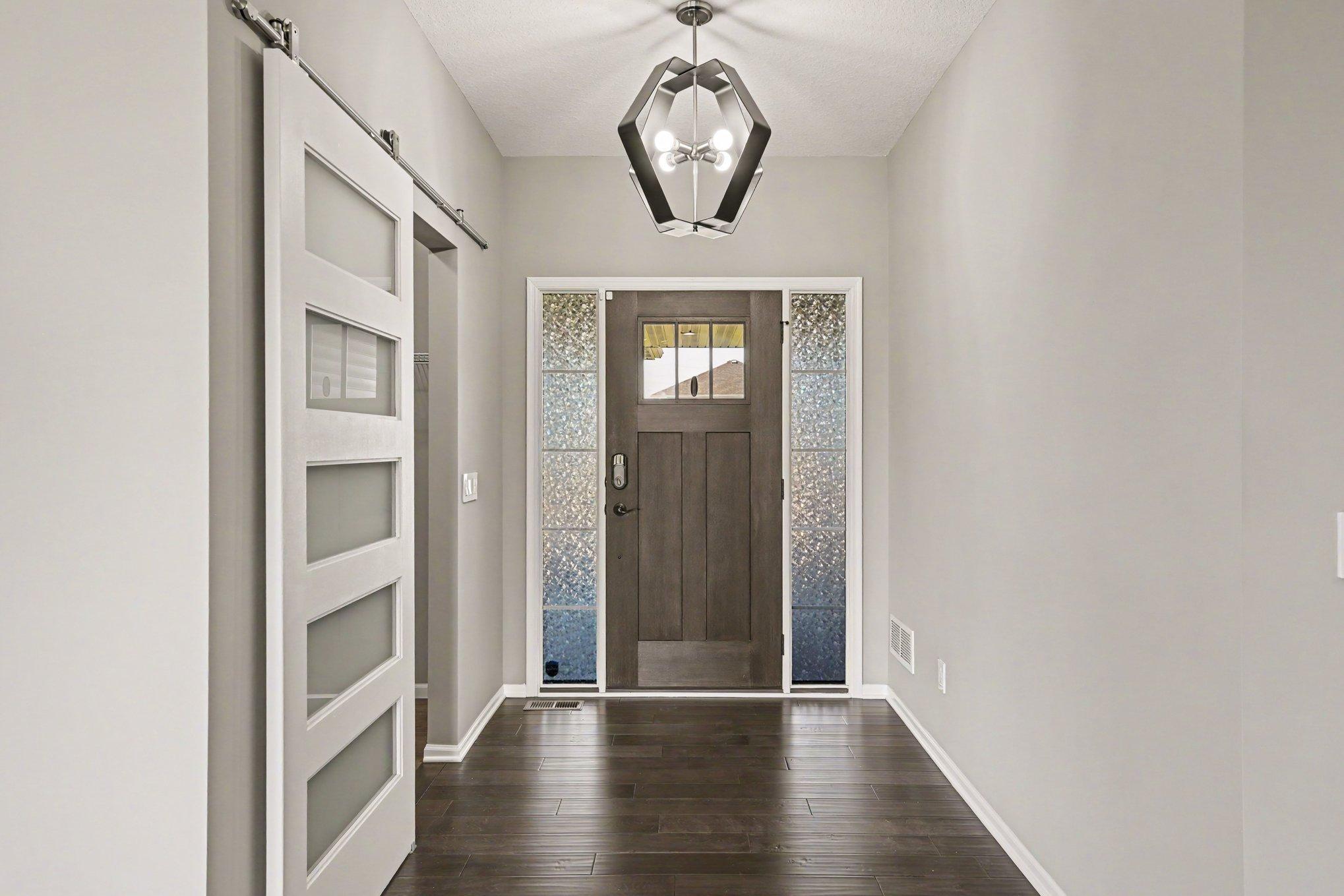 Entry way & pass-through coat closet