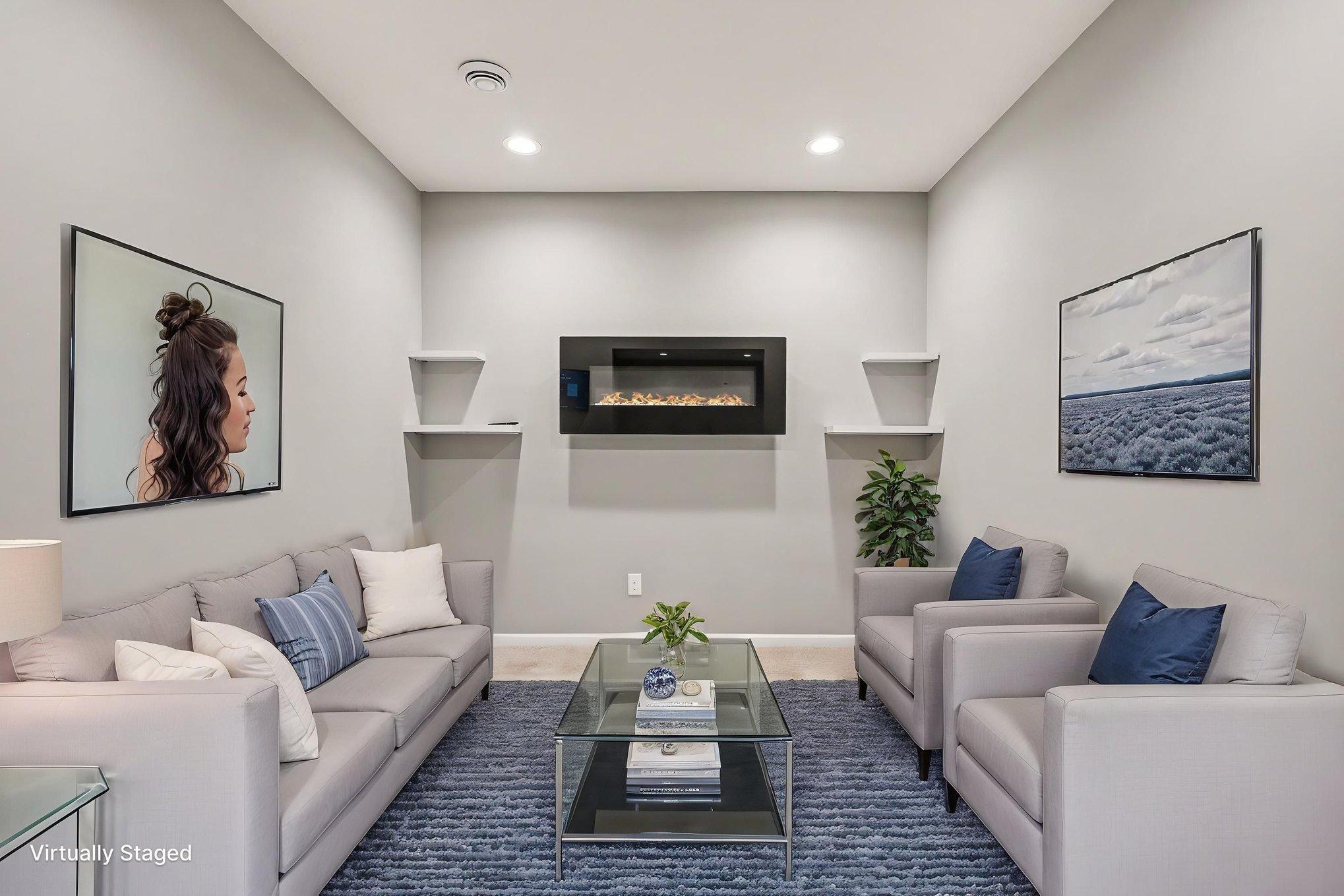 Office area / sitting room