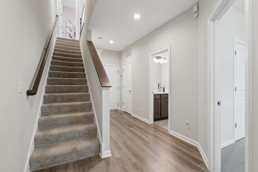 8064 Central Park Way N, Maple Grove, MN 55369