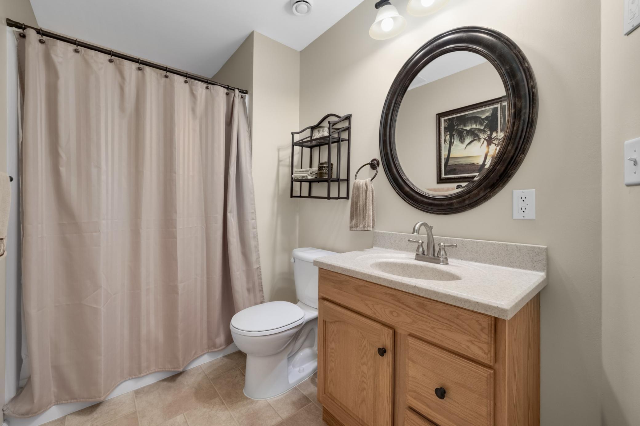 18-Basement Bath.jpg