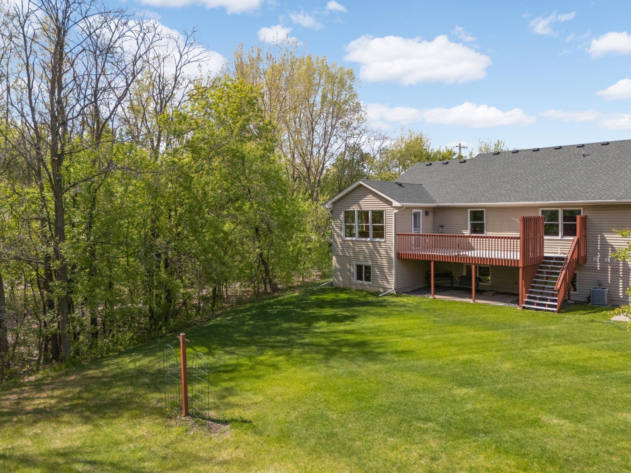 22-Backyard.jpg