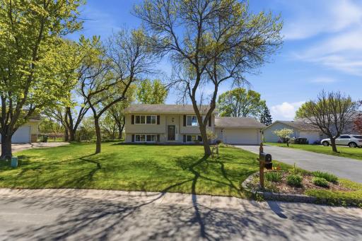 3236 115th Lane NW, Minneapolis, MN 55433