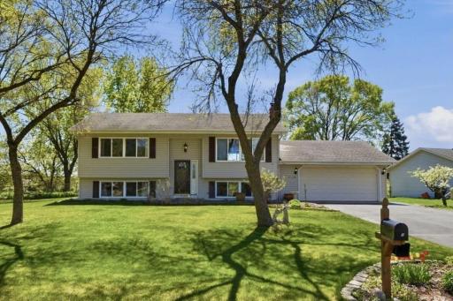 3236 115th Lane NW, Minneapolis, MN 55433