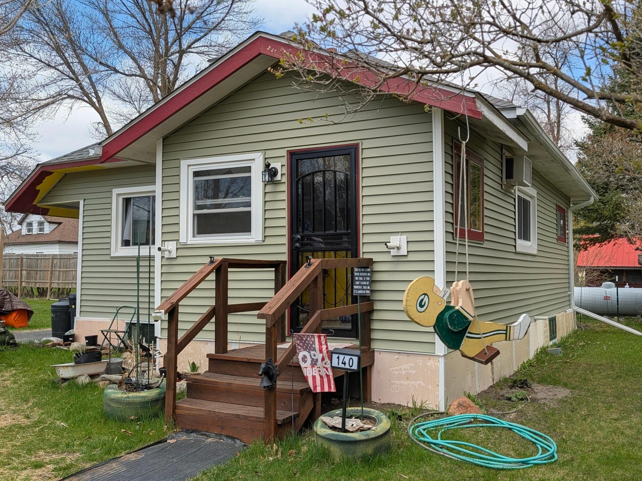 140 4th St NE McIntosh (21).jpg