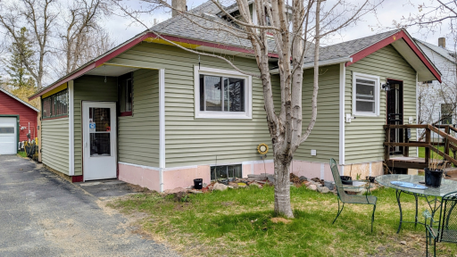 140 4th St NE McIntosh