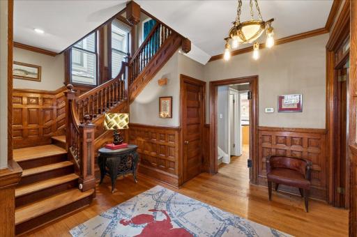 416 Laurel Avenue, Saint Paul, MN 55102