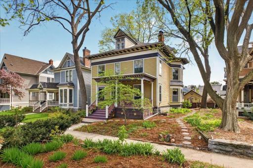 416 Laurel Avenue, Saint Paul, MN 55102