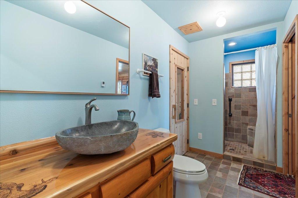 Main Floor Bathroom