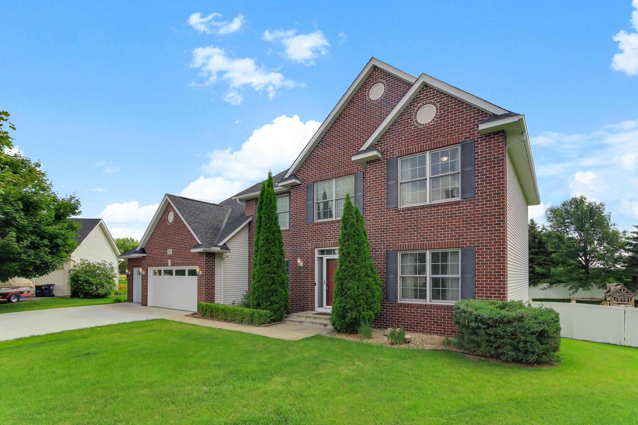 3-web-or-mls-17993-Fullerton-Ct-03.jpg