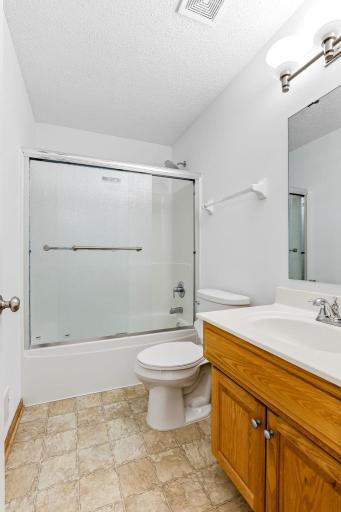 38-web-or-mls-17993-Fullerton-Ct_Interiors-35.jpg