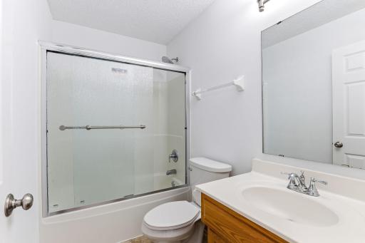 37-web-or-mls-17993-Fullerton-Ct_Interiors-34.jpg