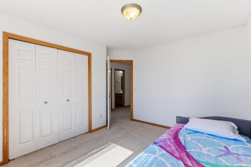 32-web-or-mls-17993-Fullerton-Ct_Interiors-29.jpg