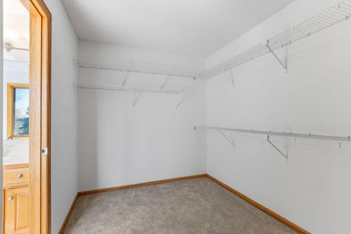 30-web-or-mls-17993-Fullerton-Ct_Interiors-27.jpg