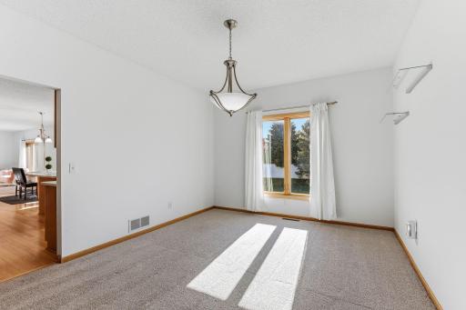 10-web-or-mls-17993-Fullerton-Ct_Interiors-07.jpg