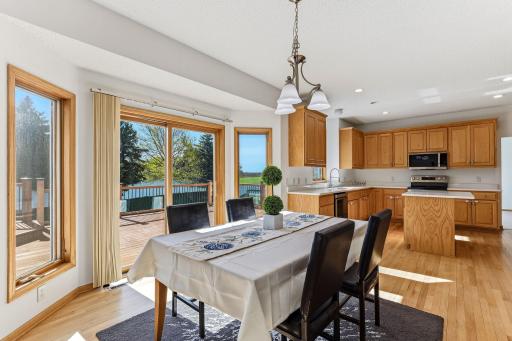 17-web-or-mls-17993-Fullerton-Ct_Interiors-14.jpg