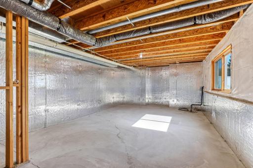 43-web-or-mls-17993-Fullerton-Ct_Interiors-40.jpg