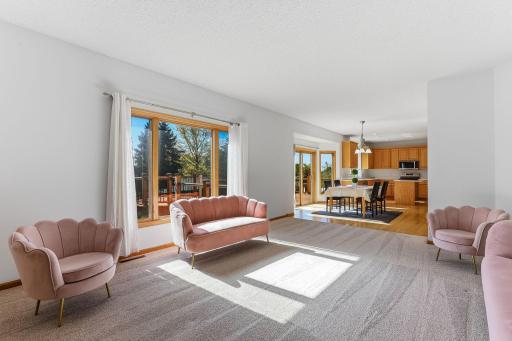 19-web-or-mls-17993-Fullerton-Ct_Interiors-16.jpg