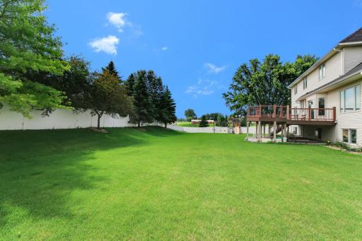17993 Fullerton Court, Lakeville, MN 55044