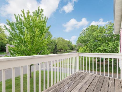 5356 Beachside Drive, Minnetonka, MN 55343