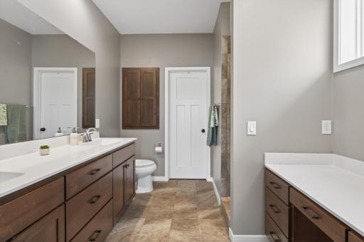 14302 Shore Crest Drive NW, Prior Lake, MN 55372