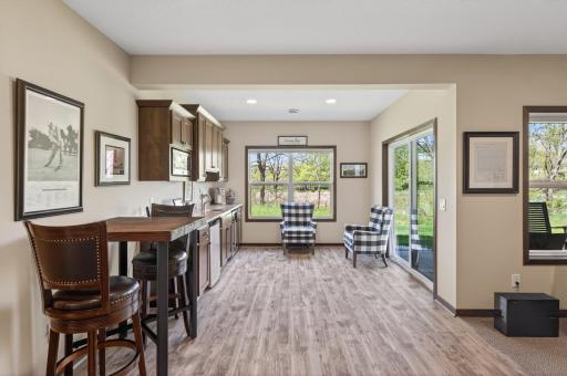 14302 Shore Crest Drive NW, Prior Lake, MN 55372