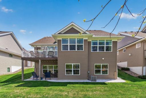 14302 Shore Crest Drive NW, Prior Lake, MN 55372