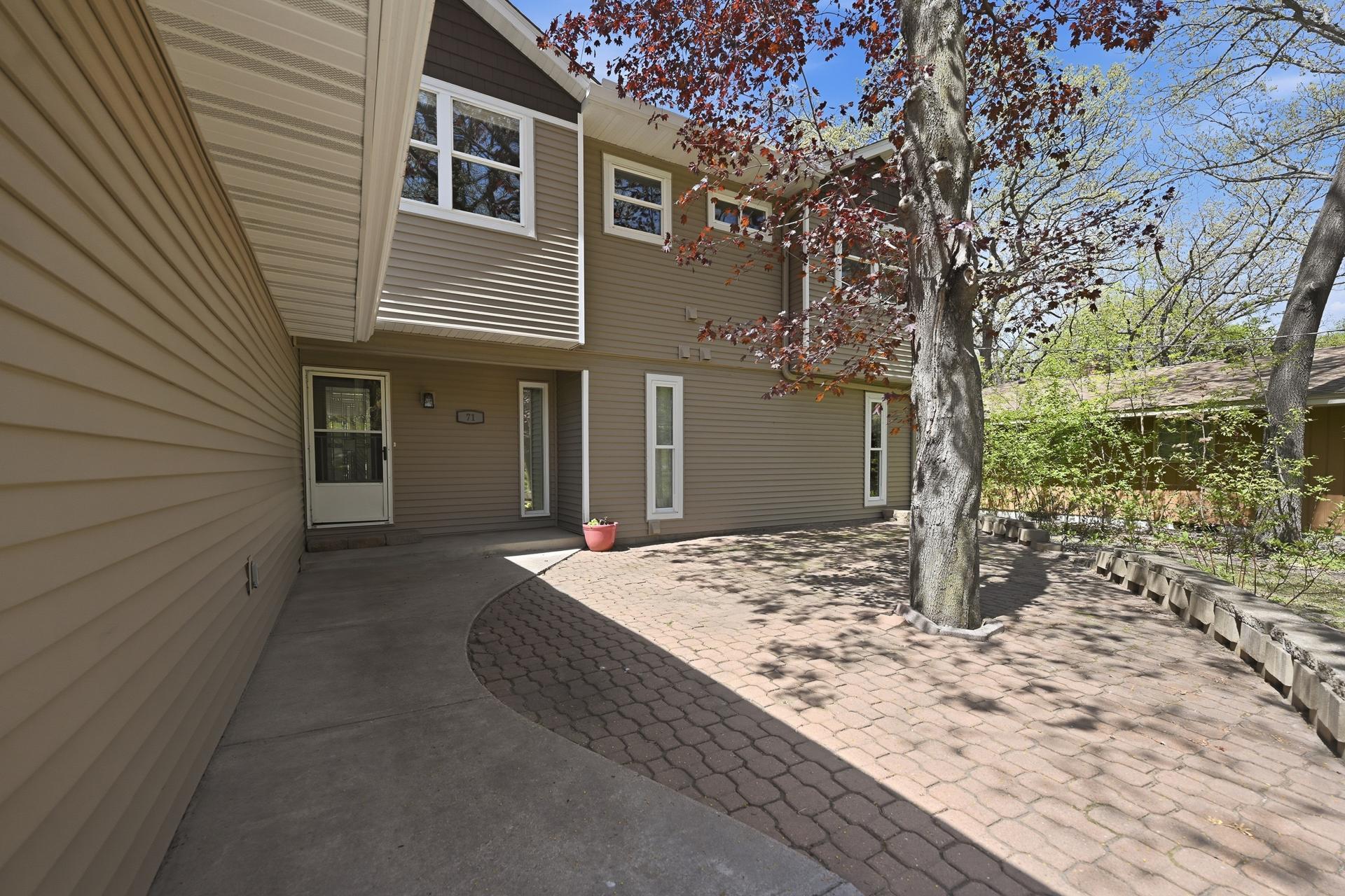 71 B St MLS-5.jpg