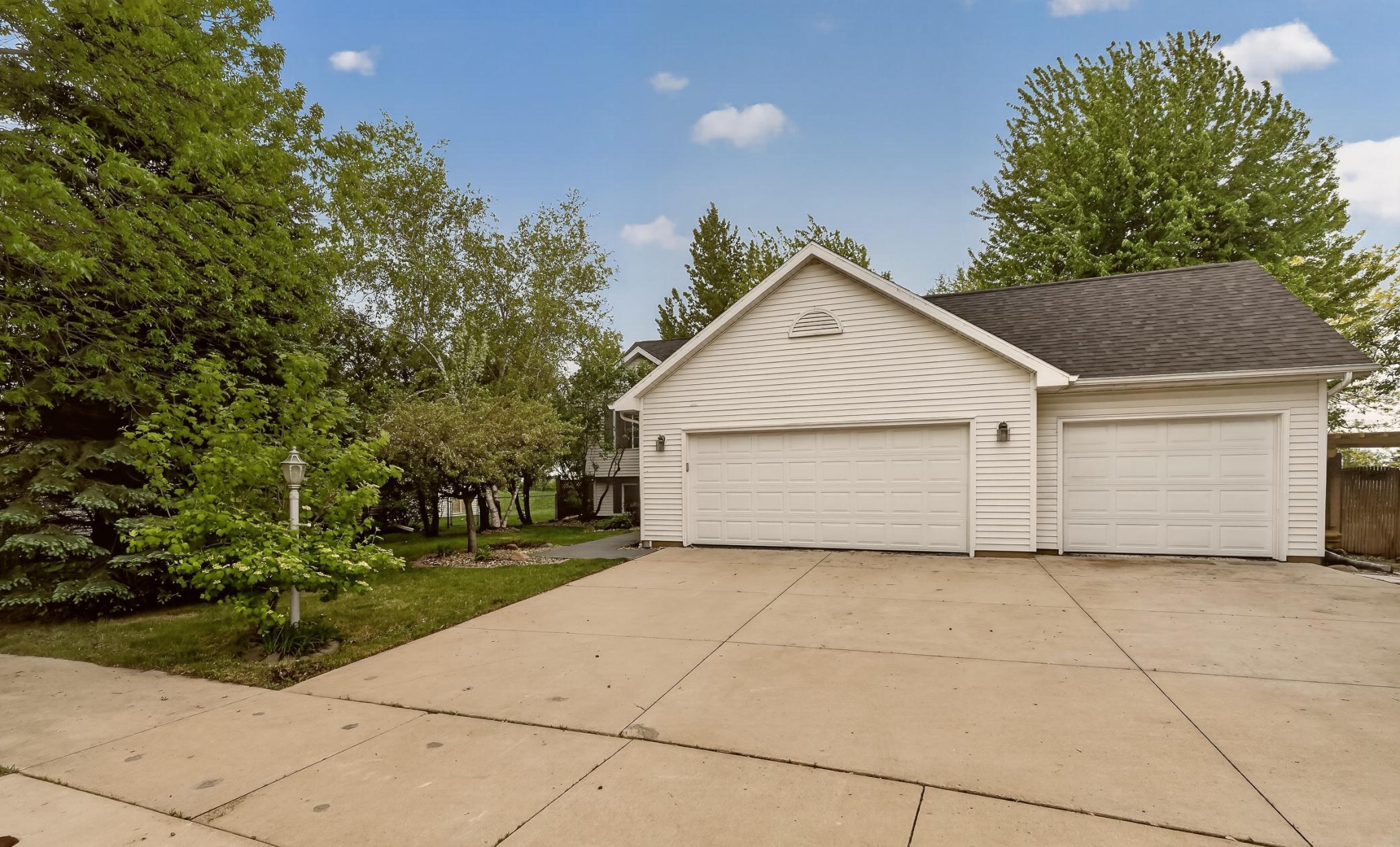 3 car garage